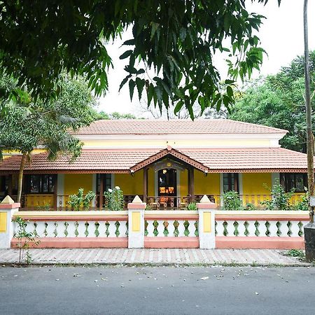 Surya Kiran Heritage Hotel Панаджи Экстерьер фото