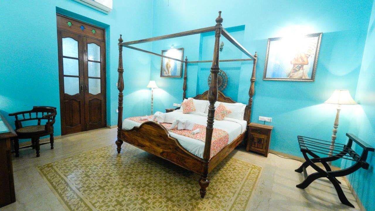 Surya Kiran Heritage Hotel Панаджи Экстерьер фото