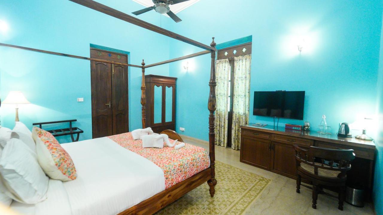 Surya Kiran Heritage Hotel Панаджи Экстерьер фото