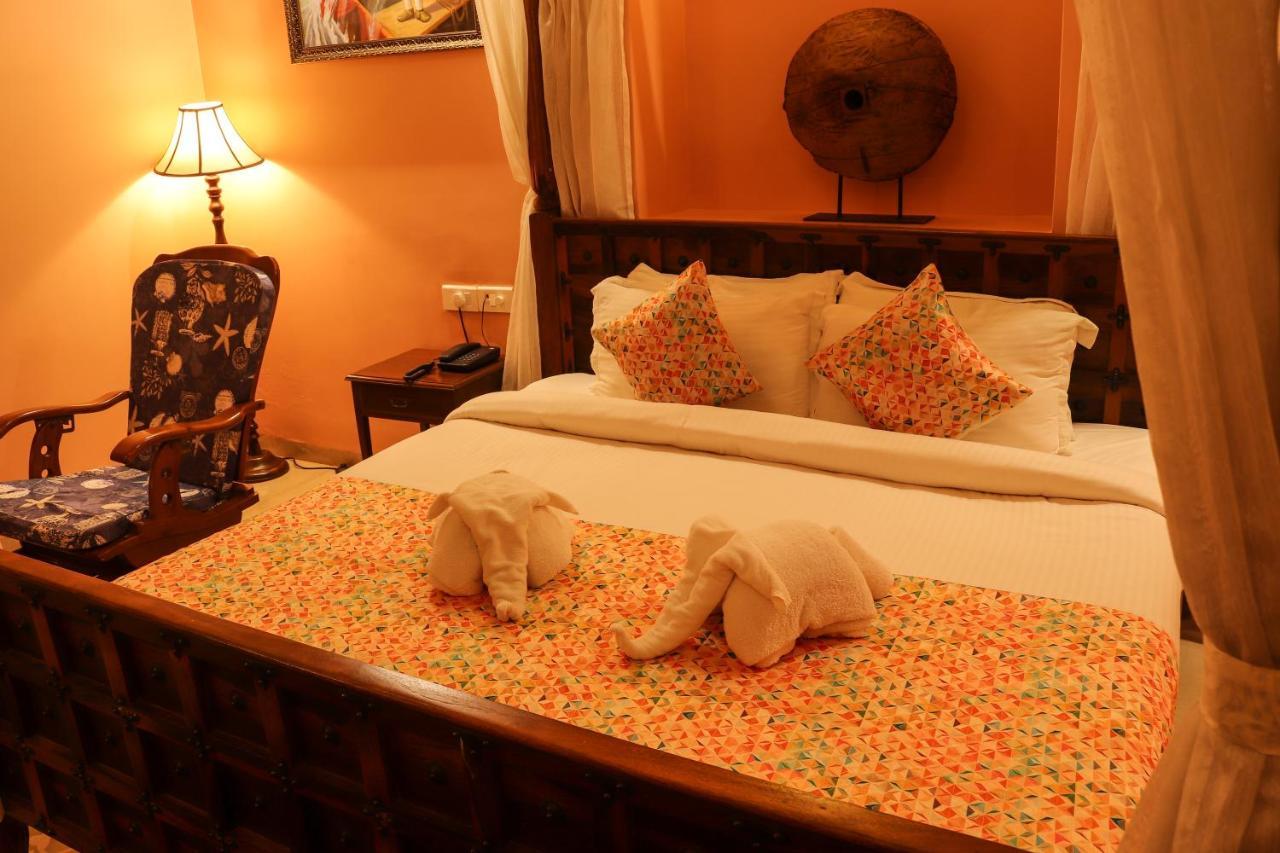 Surya Kiran Heritage Hotel Панаджи Экстерьер фото