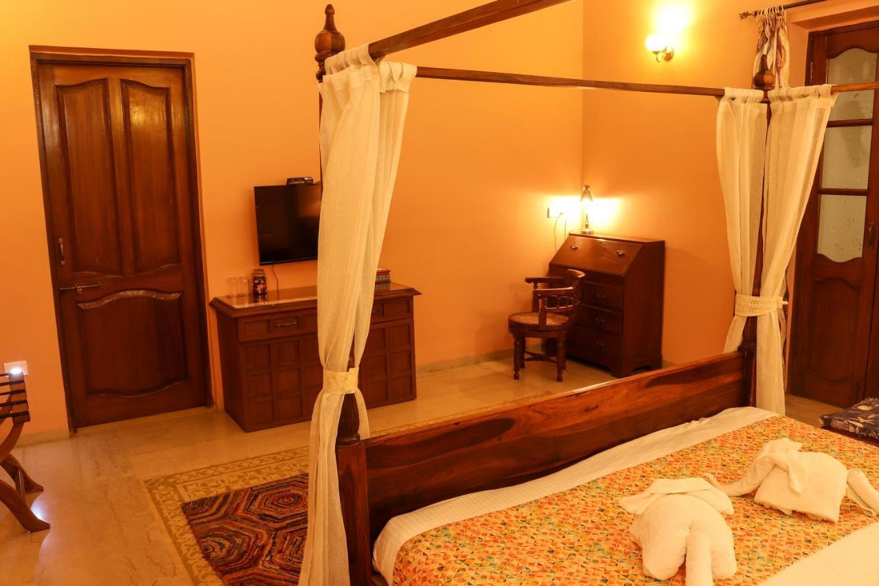 Surya Kiran Heritage Hotel Панаджи Экстерьер фото