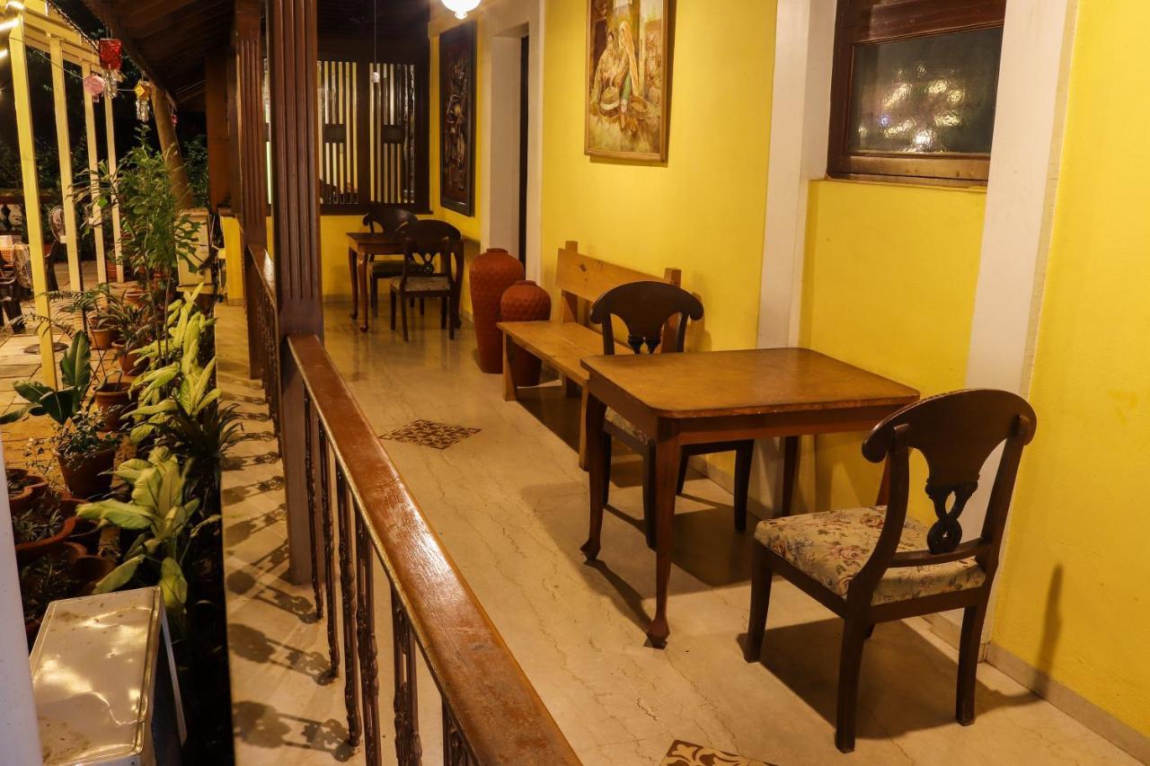Surya Kiran Heritage Hotel Панаджи Экстерьер фото